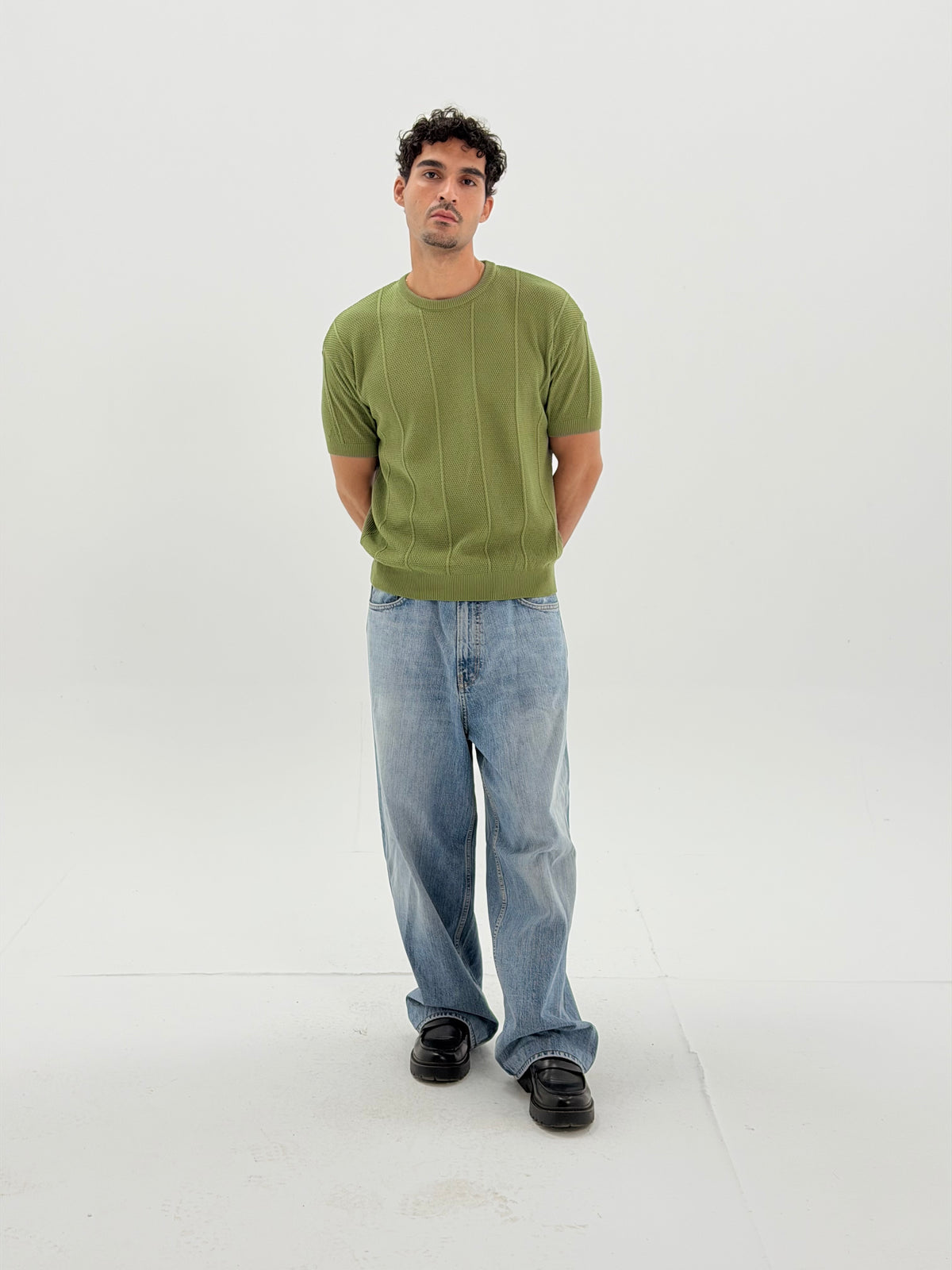 Regular fit knit shirt